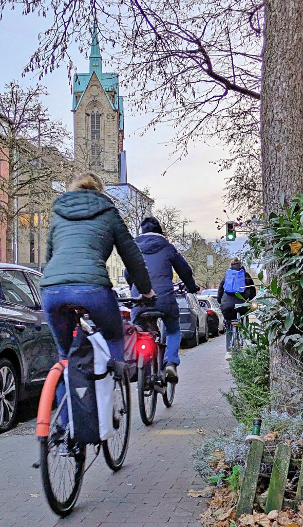 Schmaler Radweg an der Hammerstr.