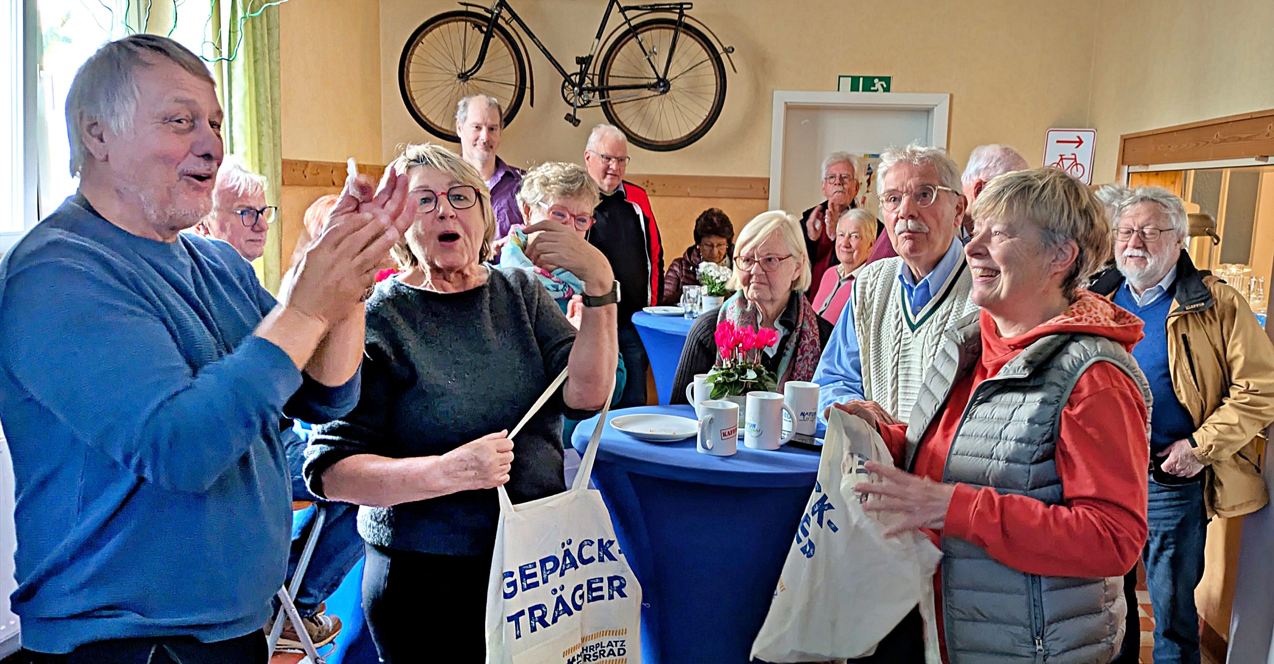 Ehrung verdienter Radtourenleiterinnen